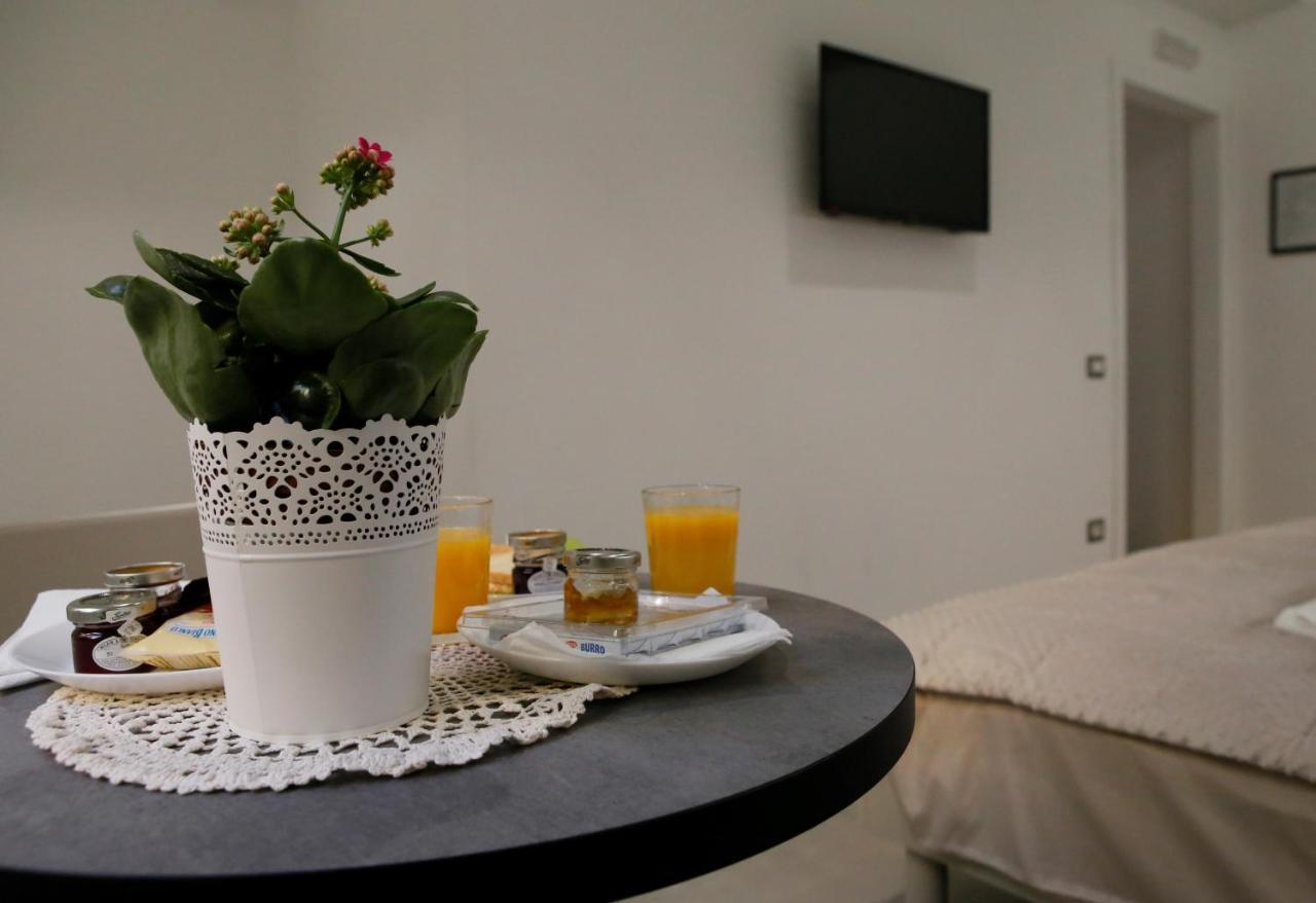 Capitelli Bed & Breakfast Napoli Dış mekan fotoğraf